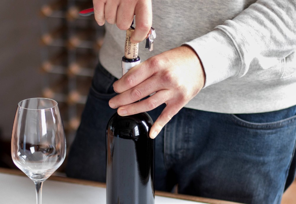 Tipos de saca-rolhas para abrir os seus vinhos • Casa Do Vinho